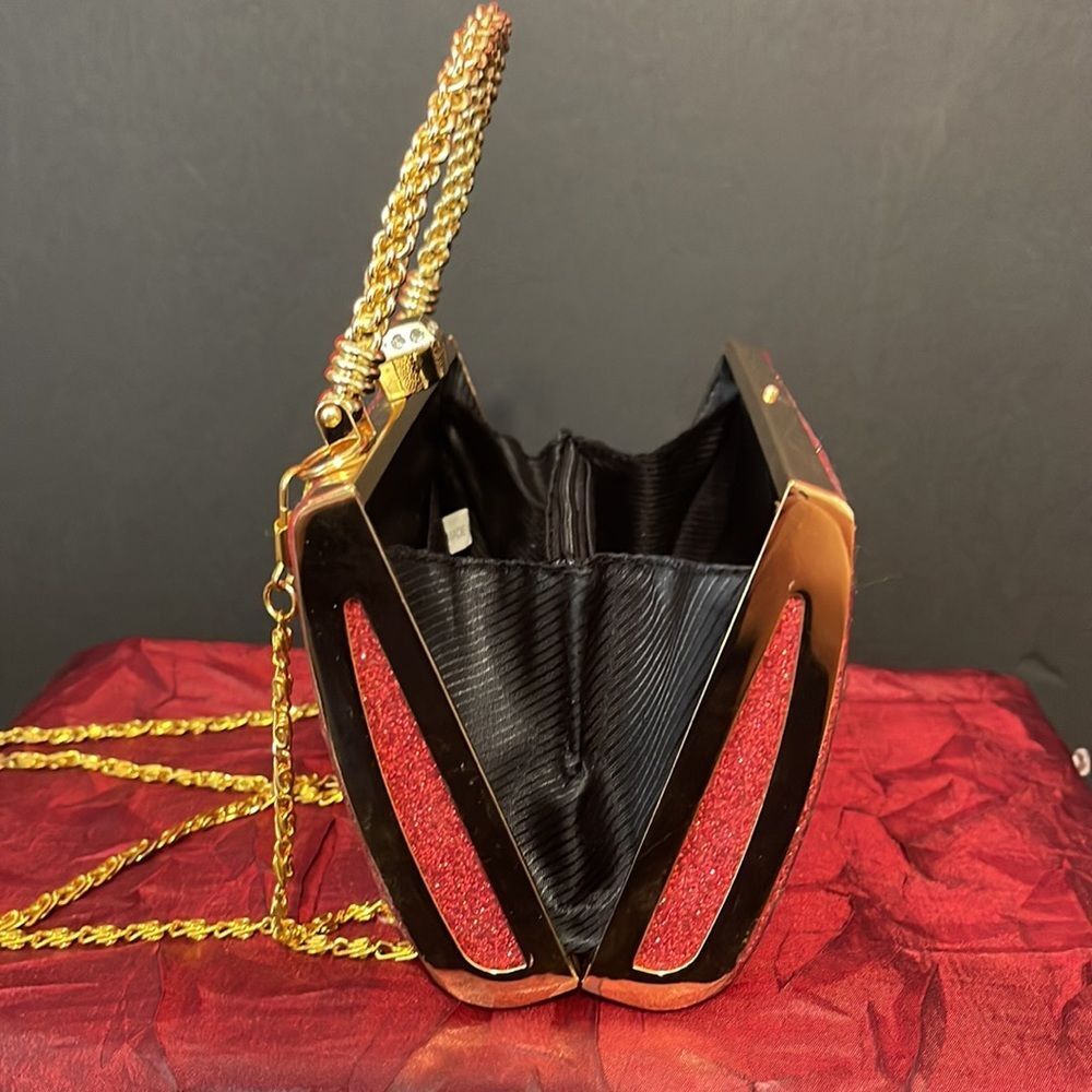 Red Glitter and Gold Evening Clutch Bag Gold Chain Strap - Picture 6 of 13
